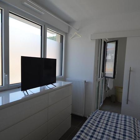 Villa Smolett - Appartement Cosy Au Coeur Du Quartier Du Port Nice Exterior foto